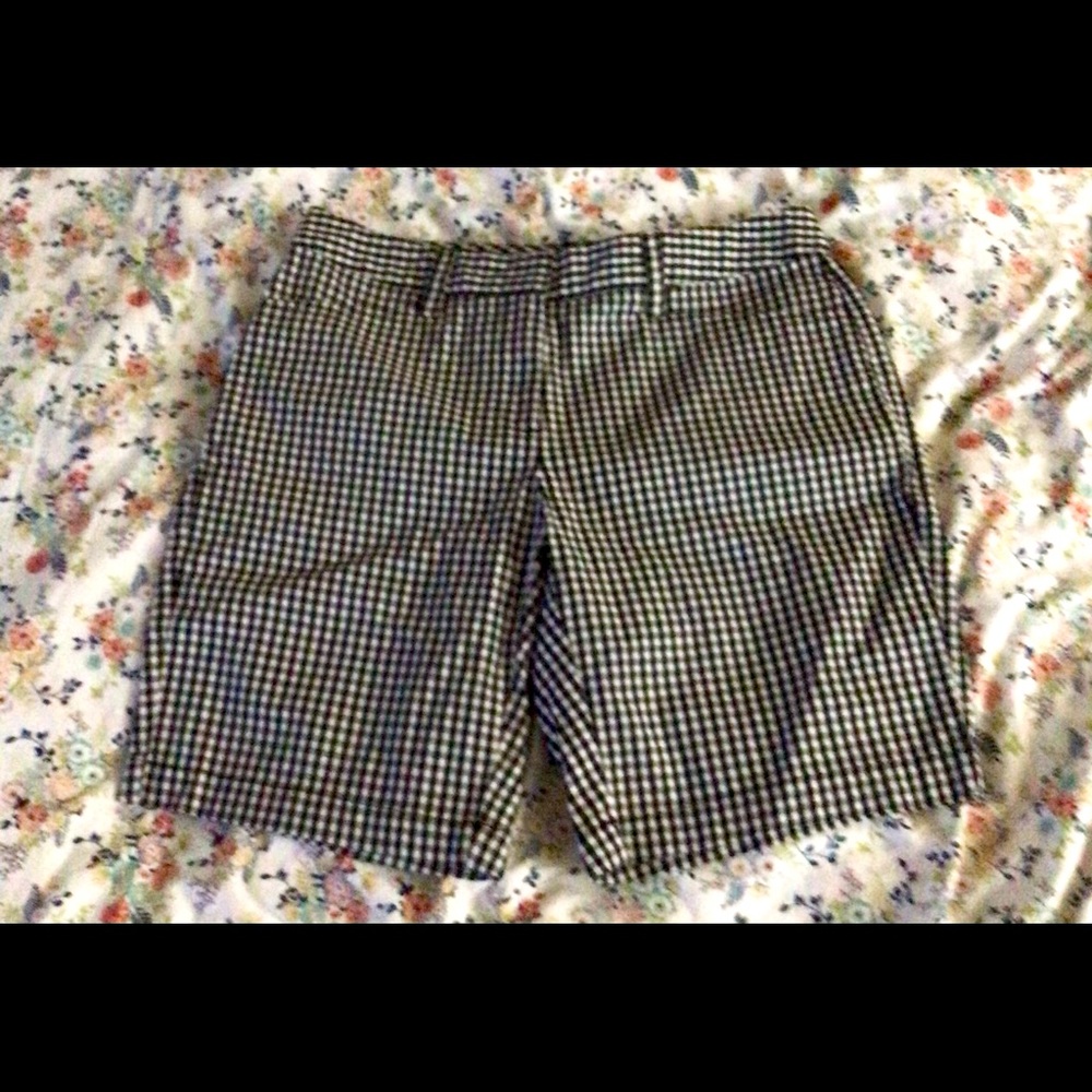 *NEW* Lands End 4p mid - rise shorts